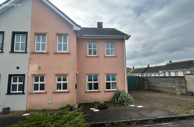 35 The Manor, Clondulane, Co. Cork - Click to view photos