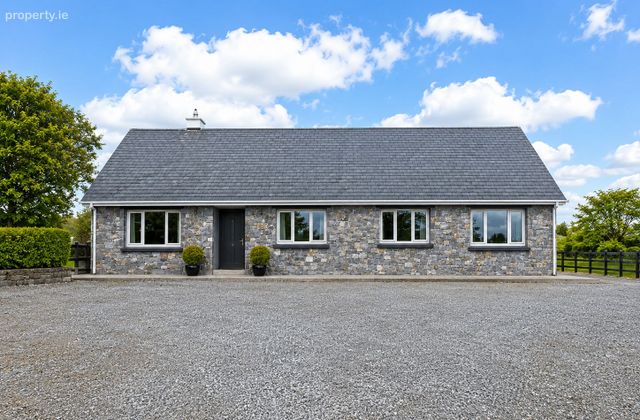 Knockavanny, Birmingham Road, Tuam, Co. Galway - Click to view photos