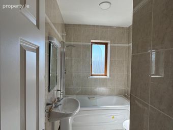 Apartment 3, Inse Beag, Doughiska Road, Galway, Briarhill, Co. Galway - Image 3