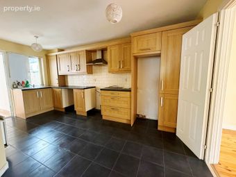 129 Waterville Crescent, Dundalk, Co. Louth - Image 4