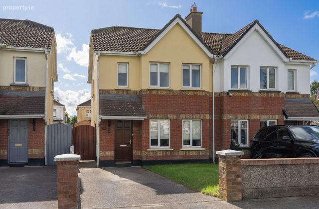 7 Warrenstown Downs, Mulhuddart, Dublin 15 - Click to view photos