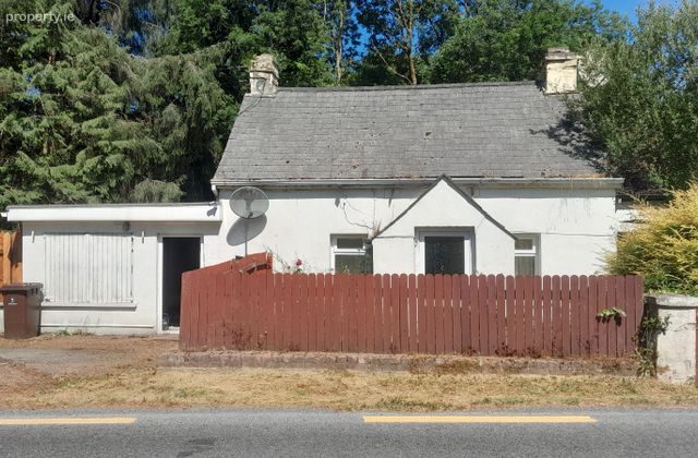 Glen South, Banteer, Co. Cork, Lyre, Co. Cork - Click to view photos