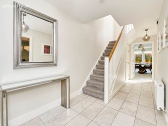 13 Diswellstown View, Castleknock, Dublin 15, Co. Dublin, Castleknock, Dublin 15 - Image 2