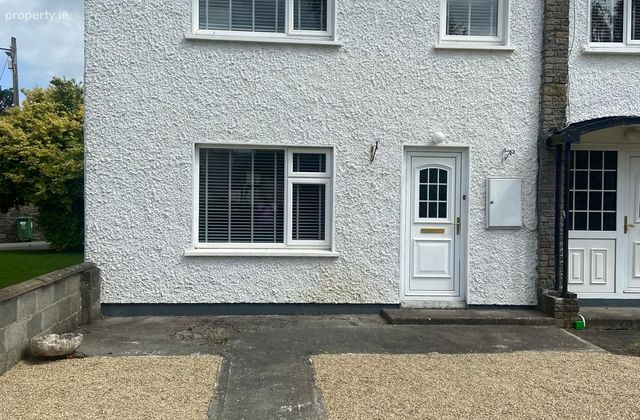 730a Lodgepark, Straffan, Co. Kildare - Click to view photos