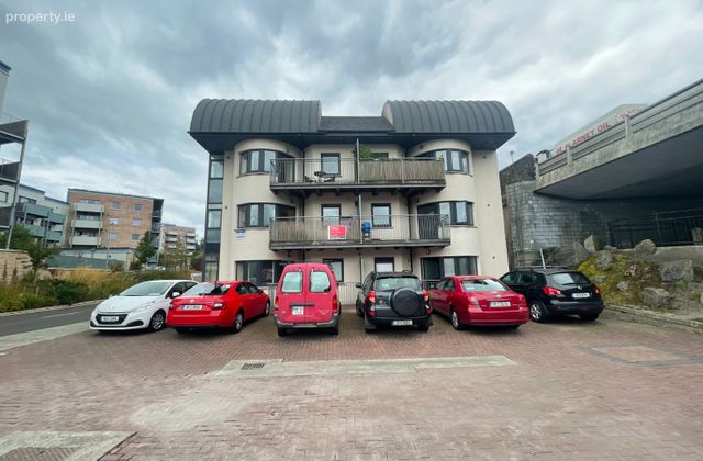 8 Glen Hall Apartments, Thomas Davis Street, Blackpool, Co. Cork - Click to view photos
