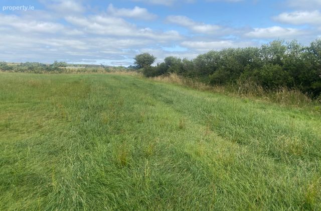 Bawnacommera, Kinsalebeg, Co. Waterford - Click to view photos