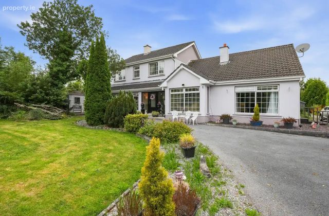 Treankeel, Kiltimagh, Kiltimagh, Co. Mayo - Click to view photos