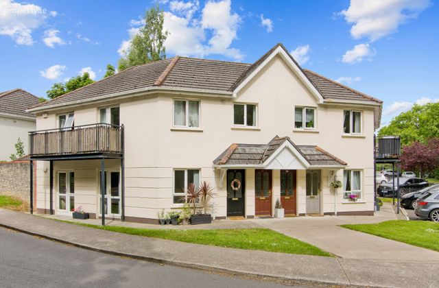 18 Cruagh Rise, Stepaside, Dublin 18, Stepaside, Dublin 18 - Click to view photos