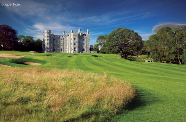 Sites At The Oakwood, Killeen Castle, Dunsany, Co. Meath - Click to view photos