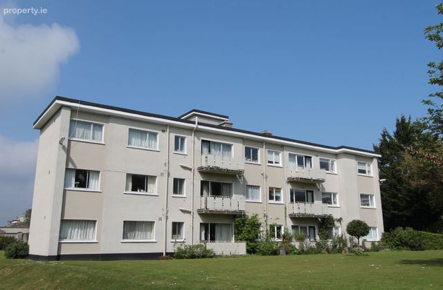2 Cambria, De Vesci Court, Monkstown, Co. Dublin - Click to view photos