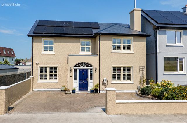 15 Monksfield, Salthill, Galway, Salthill, Co. Galway - Click to view photos