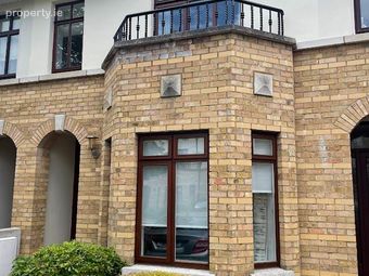 32 Elton Court, Castlepark Road, Dalkey, Co. Dublin