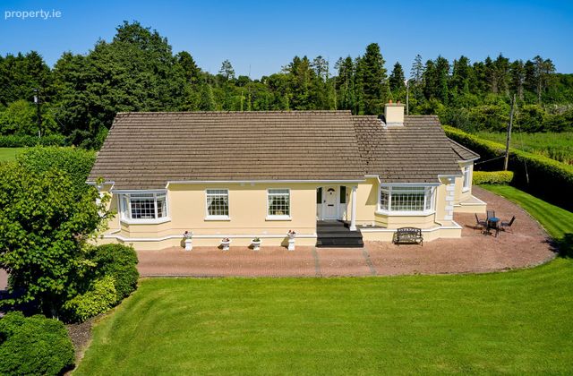 Carrick Road, Edenderry, Co. Offaly - Click to view photos