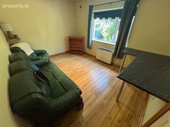 14a Lioscarrig Court, Caherslee, Tralee, Co. Kerry - Image 4