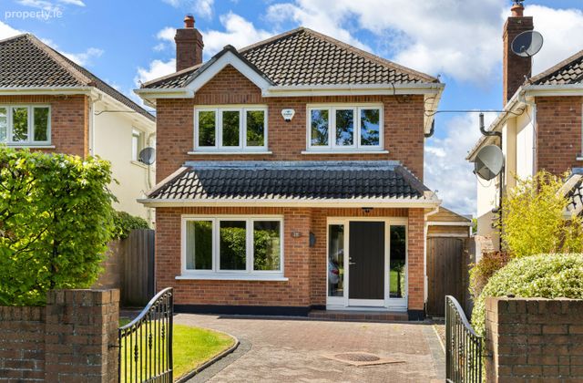 18 Belmont Lawn, Blackrock, Co. Dublin - Click to view photos