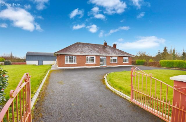 Aughrim, Moyvane, Moyvane, Co. Kerry - Click to view photos