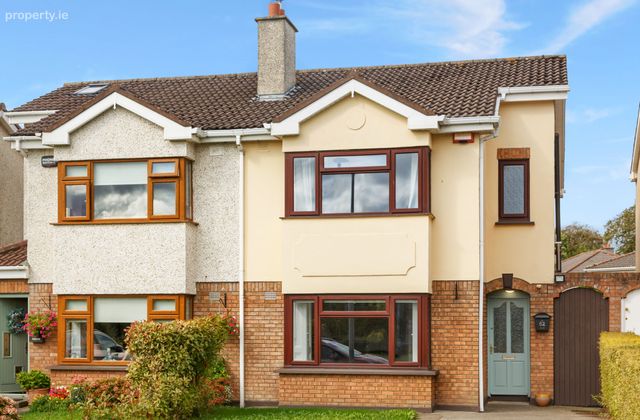62 Colthurst Crescent, Lucan, Co. Dublin, Lucan, Co. Dublin - Click to view photos