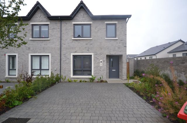 10 Mason Cross Green, Mason Cross, Newcastle, Co. Dublin - Click to view photos