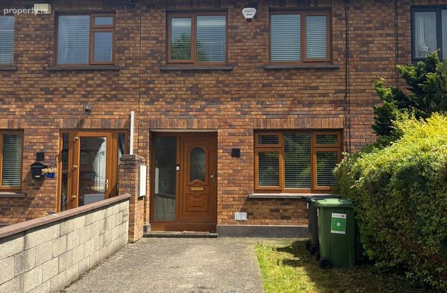 Oak Rise, Clondalkin, Dublin 22 - Click to view photos