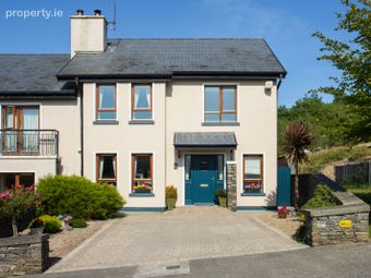 11 Cois Cuain, Courtmacsherry, Butlerstown, Co. Cork - Image 2