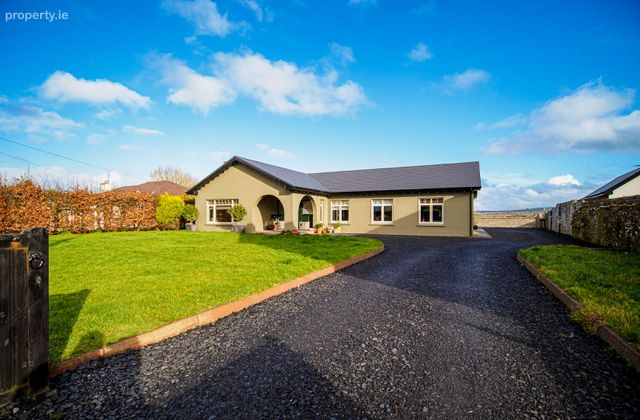 Knockavallig, Duagh, Co. Kerry - Click to view photos