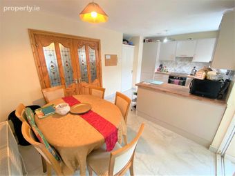 Ashfield Grove, Huntstown, Dublin 15 - House Share, Huntstown, Dublin 15 - Image 3