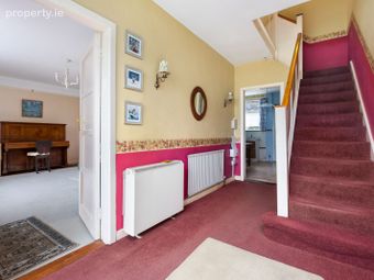11 Dale Close, Stillorgan, Kilmacud, Co. Dublin - Image 2