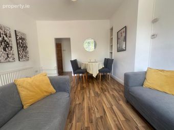 63 O'hanlon Park, Dundalk, Co. Louth - Image 4