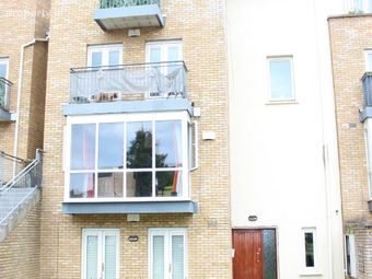 83 Bantry Square, Waterville, Dublin 15 - Image 2