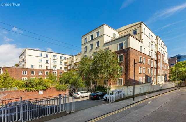 Apartment 91, The Northumberlands, Love Lane East, Grand Canal Dock, Dublin 2 - Click to view photos