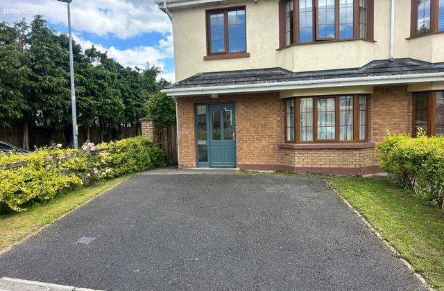 22 An Draighne&aacute;n, Ballymahon, Ballymahon, Co. Longford - Click to view photos