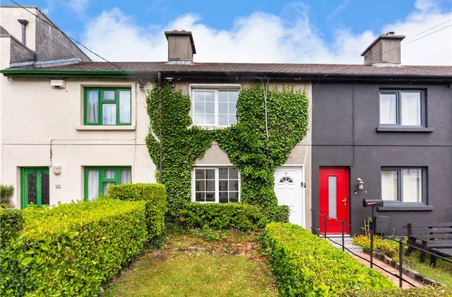 83 Eden Villas, Glasthule, Co. Dublin, Glasthule, Co. Dublin - Click to view photos