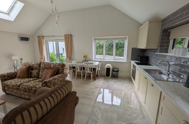 Dysart, Enfield, Co. Kildare, Mucklon, Co. Kildare - Click to view photos