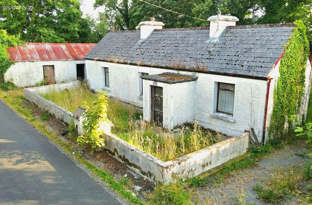 Aghalustia, Ballaghaderreen, Co. Roscommon, Ballaghaderreen, Co. Roscommon - Click to view photos
