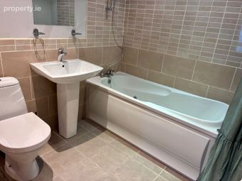 Apartment 8, Block B, Hawthorn Crescent, Drishoge, Carrick-on-Shannon, Co. Roscommon - Image 2