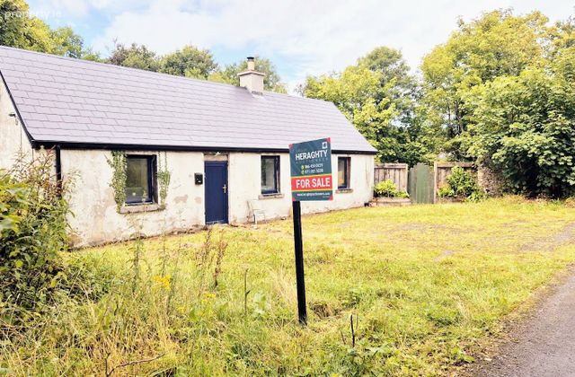 Puca Cottage, Kilcoosy, Dromahair, Co. Leitrim - Click to view photos