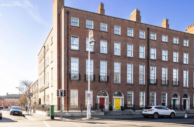 Apartment 39 , 55 Mountjoy Square West, D01 E402, Dublin 1 - Click to view photos