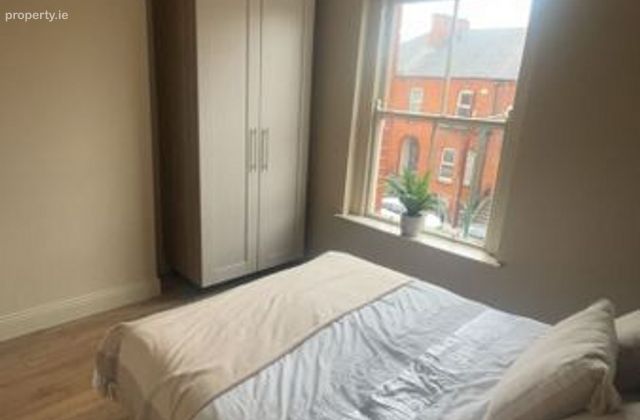Grove Park, Rathmines, Dublin 6 - Click to view photos
