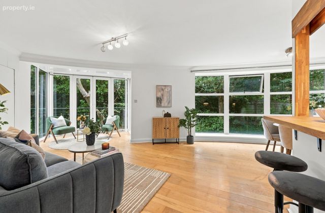 3 The Beeches, Dunstaffnage Hall, Stillorgan, Co. Dublin - Click to view photos