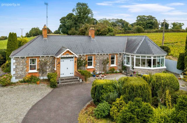 Mullaghcrone Lodge, Donore, Donore, Co. Meath - Click to view photos