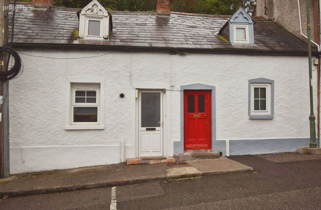 7 Shandon View Cottages, Blackpool, Blackpool, Co. Cork - Click to view photos
