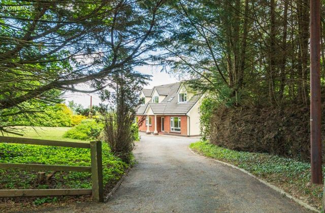 Sherlockstown, Sallins, Co. Kildare - Click to view photos