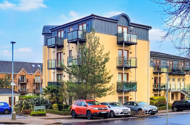 33 Stocking Wood Hall, Stocking Avenue, Rathfarnham, Dublin 16 - Click to view photos