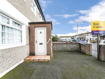 15 Berryfield Crescent, Finglas, Dublin 11, Finglas, Dublin 11 - Image 2