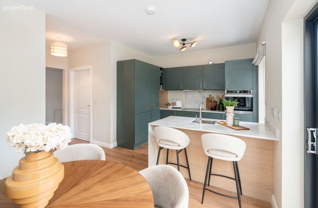 The Green, Abbey Meadows, Ferrybank, Co. Waterford - Click to view photos