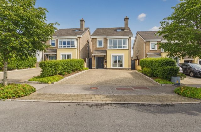 13 Boireann Bheag, Roscam, Galway, Roscam, Co. Galway - Click to view photos