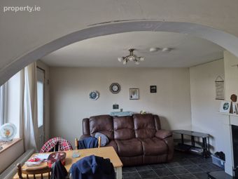 77 Cosgrave Park, Moyross, Co. Limerick - Image 3