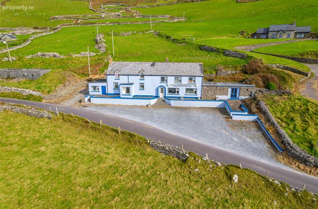 Tig Slea Head, Coumeenoole, Ventry, Co. Kerry, Ventry, Co. Kerry - Click to view photos