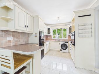 9 Orchard Crescent, Carrick-on-suir, Carrick-on-Suir, Co. Tipperary - Image 5