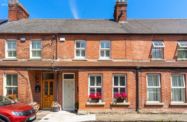 19 Tritonville Avenue, Sandymount, Dublin 4 - Click to view photos